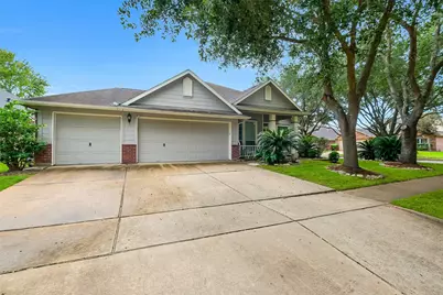 10302 Rudolph Court, Missouri City, TX 77459 - Photo 2