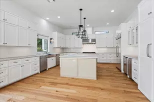 4921 Holly St, Bellaire, TX 77401 - Photo 18