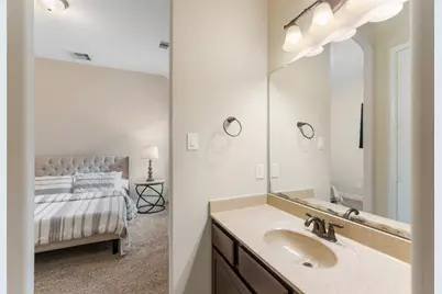 34 Danby Place, The Woodlands, TX 77375 - Photo 8