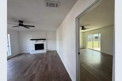 402 Tresvant Drive, Houston, TX 77598 - Photo 38