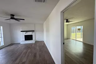 402 Tresvant Dr, Houston, TX 77598 - Photo 38