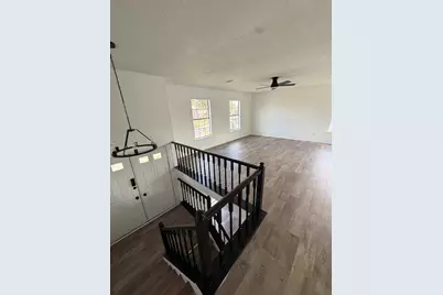 402 Tresvant Drive, Houston, TX 77598 - Photo 18