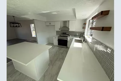 402 Tresvant Drive, Houston, TX 77598 - Photo 32