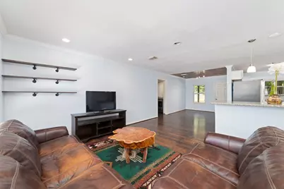 8625 Bob White Drive, Houston, TX 77074 - Photo 4