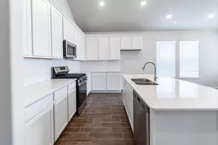 2730 Ruby Laurel Dr, Iowa Colony, TX 77583 - Photo 8