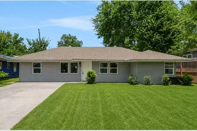5823 Lyndhurst Drive, Houston, TX 77033 - Photo 2