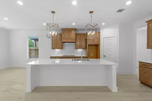 2100 Golden Spruce Ln, Conroe, TX 77301 - Photo 2