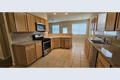 2519 Pine Shadows Drive, Sugar Land, TX 77479 - Photo 8