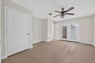 6308 Schuler St, Houston, TX 77007 - Photo 40