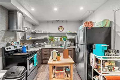 4630 Woodside Street, Houston, TX 77023 - Photo 8