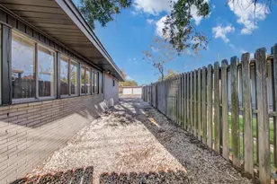 7918 Bayside Dr, Beach City, TX 77523 - Photo 36