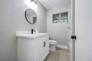 7918 Bayside Dr, Beach City, TX 77523 - Photo 22