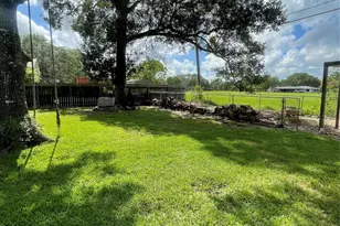 1006 South St, El Campo, TX 77437 - Photo 36