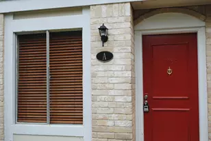 716 Memorial Mews St, Houston, TX 77079 - Photo 2