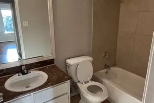 716 Memorial Mews St, Houston, TX 77079 - Photo 10