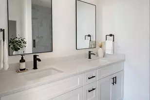 4413 McKinley St Rd, Houston, TX 77051 - Photo 4