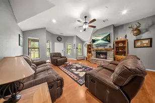 11414 Oak Springs Dr, Willis, TX 77378 - Photo 8