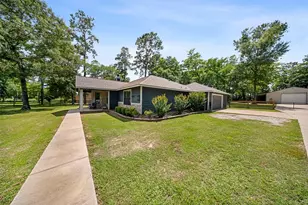 11414 Oak Springs Dr, Willis, TX 77378 - Photo 4