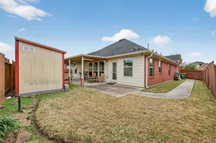 2009 Scissor Tail Rd, Pearland, TX 77581 - Photo 36