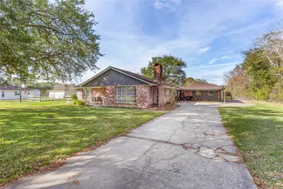 7240 Avenue L 1/2, Santa Fe, TX 77510 - Photo 2