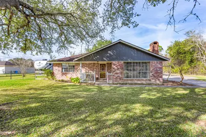 7240 Avenue L 1/2, Santa Fe, TX 77510 - Photo 1