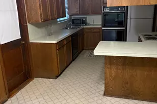 9526 Vogue Ln, Houston, TX 77080 - Photo 2