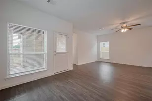 590 Long Br Dr, Dayton, TX 77535 - Photo 8