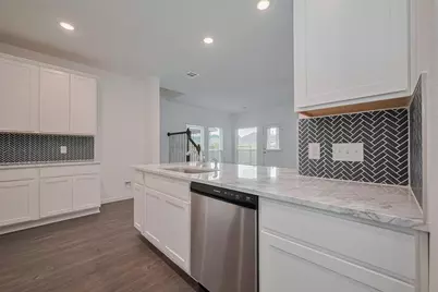 590 Long Branch Drive, Dayton, TX 77535 - Photo 10