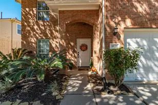 9331 Stoneridge Canyon Ln, Houston, TX 77089 - Photo 4