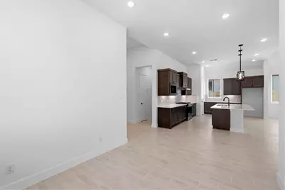 12015 Canal View Blvd, Mont Belvieu, TX 77523 - Photo 8