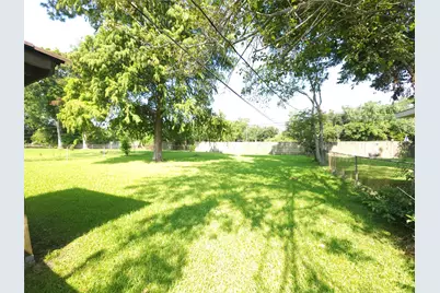 5322 Royal Oak Drive, Texas City, TX 77591 - Photo 12