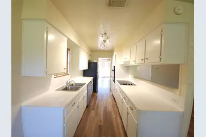 5322 Royal Oak Drive, Texas City, TX 77591 - Photo 6
