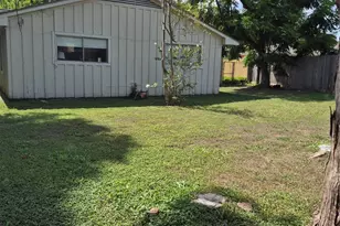 7618 Kensico Rd, Houston, TX 77036 - Photo 4