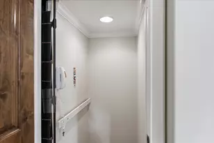 3752 Robinhood St, Houston, TX 77005 - Photo 8