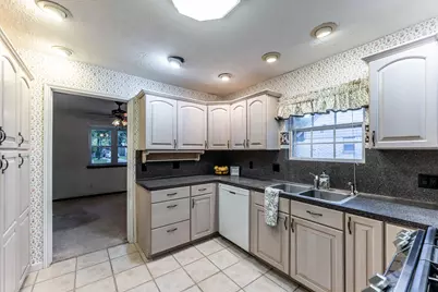 206 Hickory Ridge Drive, Shenandoah, TX 77381 - Photo 10