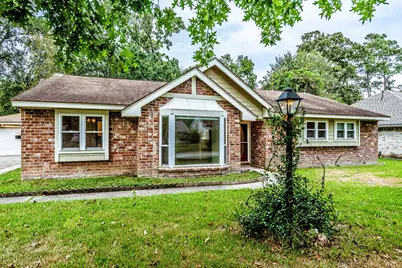 206 Hickory Ridge Drive, Shenandoah, TX 77381 - Photo 4