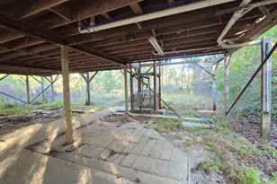 127 County Rd 360, Splendora, TX 77372 - Photo 6