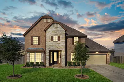 11723 Oakwood Drive, Mont Belvieu, TX 77535 - Photo 46