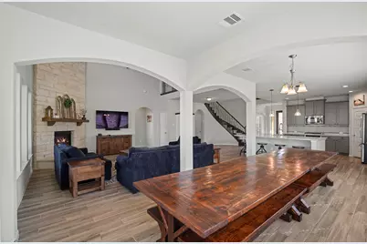11723 Oakwood Drive, Mont Belvieu, TX 77535 - Photo 36