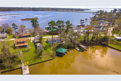 1281 Creeklake Drive, Onalaska, TX 77360 - Photo 4