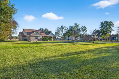 12415 Roesler Road, Needville, TX 77461 - Photo 2