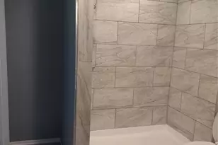 108 W Barrow St, Dayton, TX 77535 - Photo 24