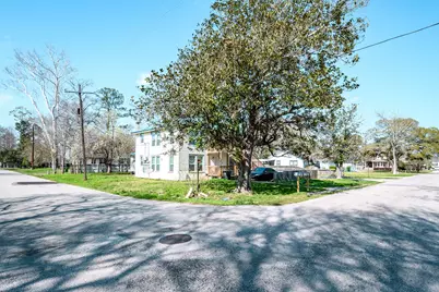 108 W Barrow Street, Dayton, TX 77535 - Photo 18