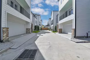 207 Edgewood St, Houston, TX 77011 - Photo 2