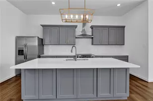 207 Edgewood St, Houston, TX 77011 - Photo 14