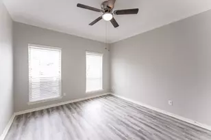 3215 Holly Thicket Dr, Houston, TX 77042 - Photo 16