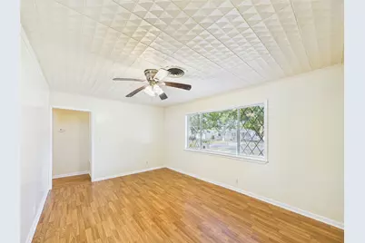 1100 12th Street N, Texas City, TX 77590 - Photo 6
