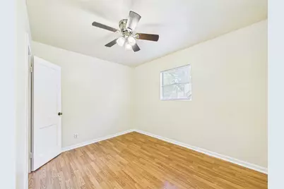 1100 12th Street N, Texas City, TX 77590 - Photo 10