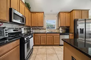 12722 Dylan Hills Ln, Tomball, TX 77377 - Photo 10