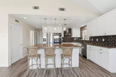 4408 Pelican Way, Jamaica Beach, TX 77554 - Photo 8